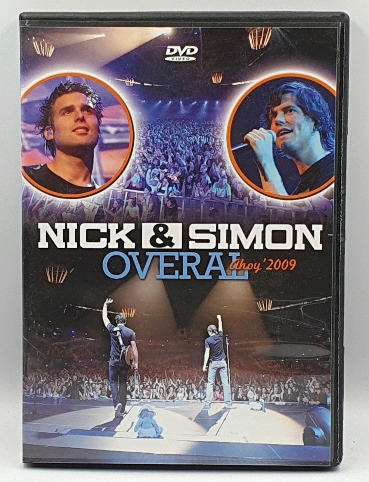Te koop: Nick & Simon Overal Ahoy 2009 DVD, Alle leeftijden, Ophalen of Verzenden, Gebruikt