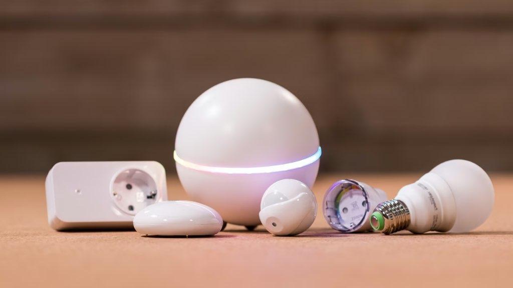 Homey Pro met Advanced Flows, Hobby en Vrije tijd, Elektronica-componenten, Zo goed als nieuw, Ophalen of Verzenden