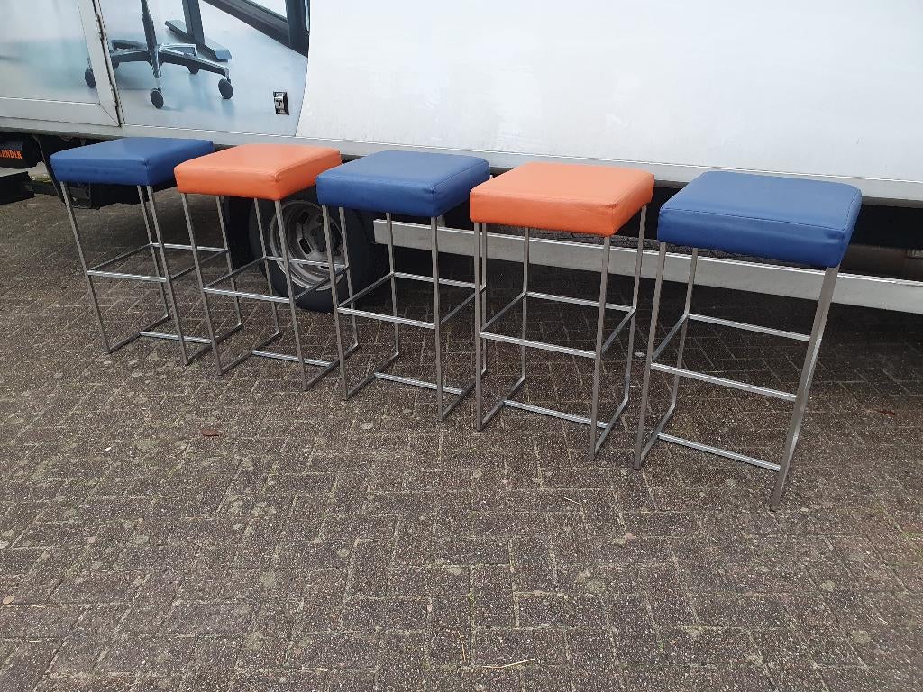 Bert Plantagie Holly barkrukken ( set a 5 stuks ) np 2475, Huis en Inrichting, Barkrukken, 5 krukken of meer, Met voetsteun, 60 tot 90 cm
