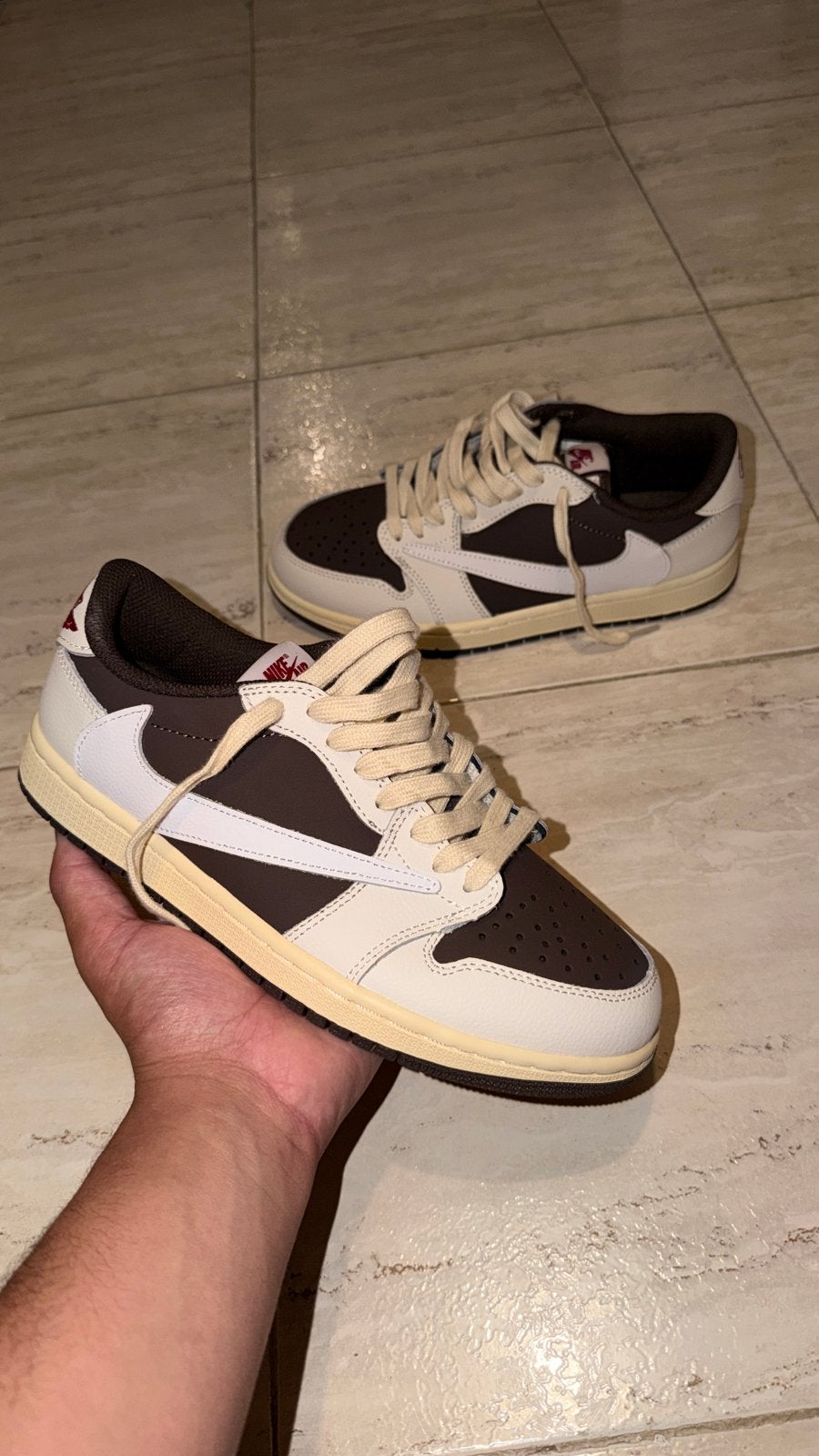 Nike Air Jordan 1 Low OG SP Travis Scott Reverse Mocha, Kleding | Heren, Schoenen, Ophalen of Verzenden, Nieuw, Bruin, Sneakers of Gympen