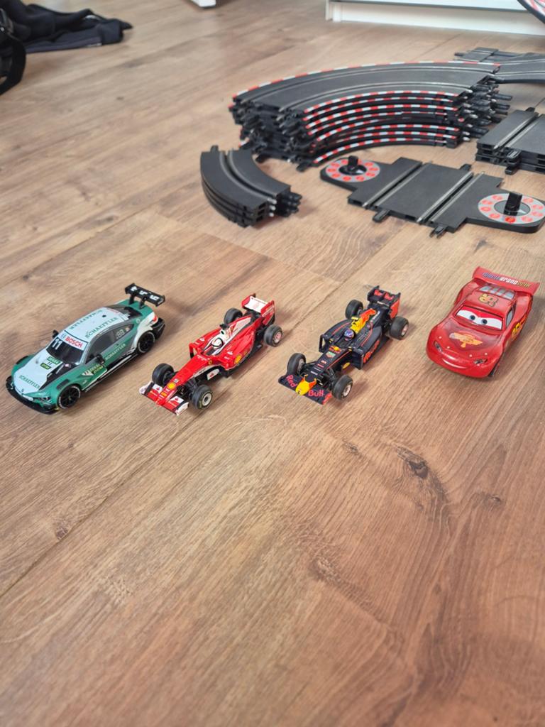 Carrera racebaan met 4 auto’s, Carrera, Ophalen of Verzenden, Elektrisch, Met looping