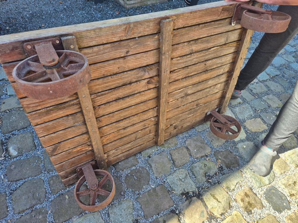 4x industriele wielen bokwiel gietijzer vintage / tuintafel, Ophalen