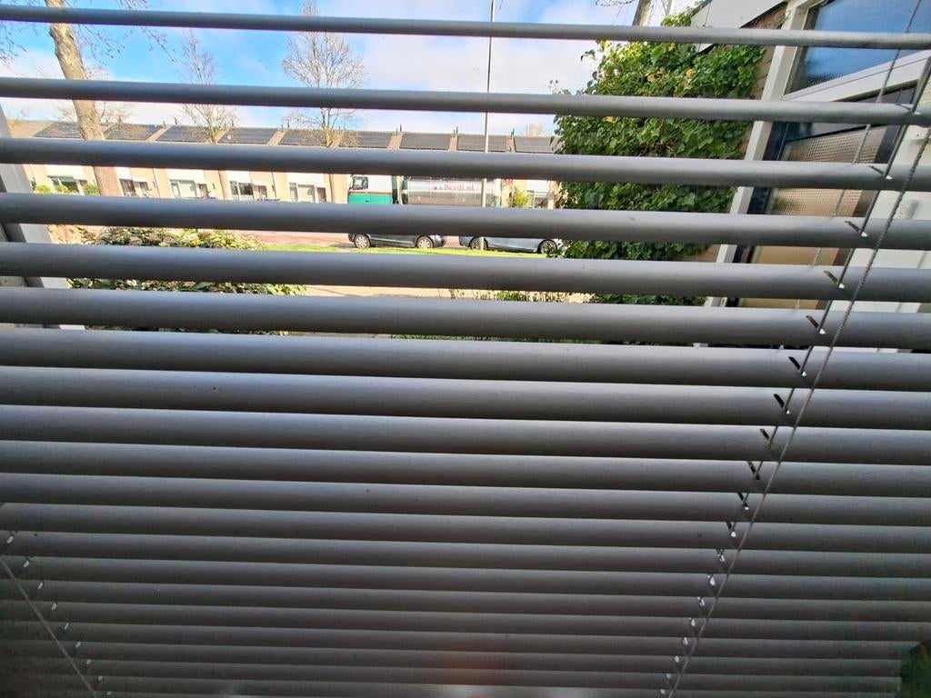 Nieuwe luxaflex, aluminium zilver geborsteld, Ophalen of Verzenden, Nieuw, Aluminium