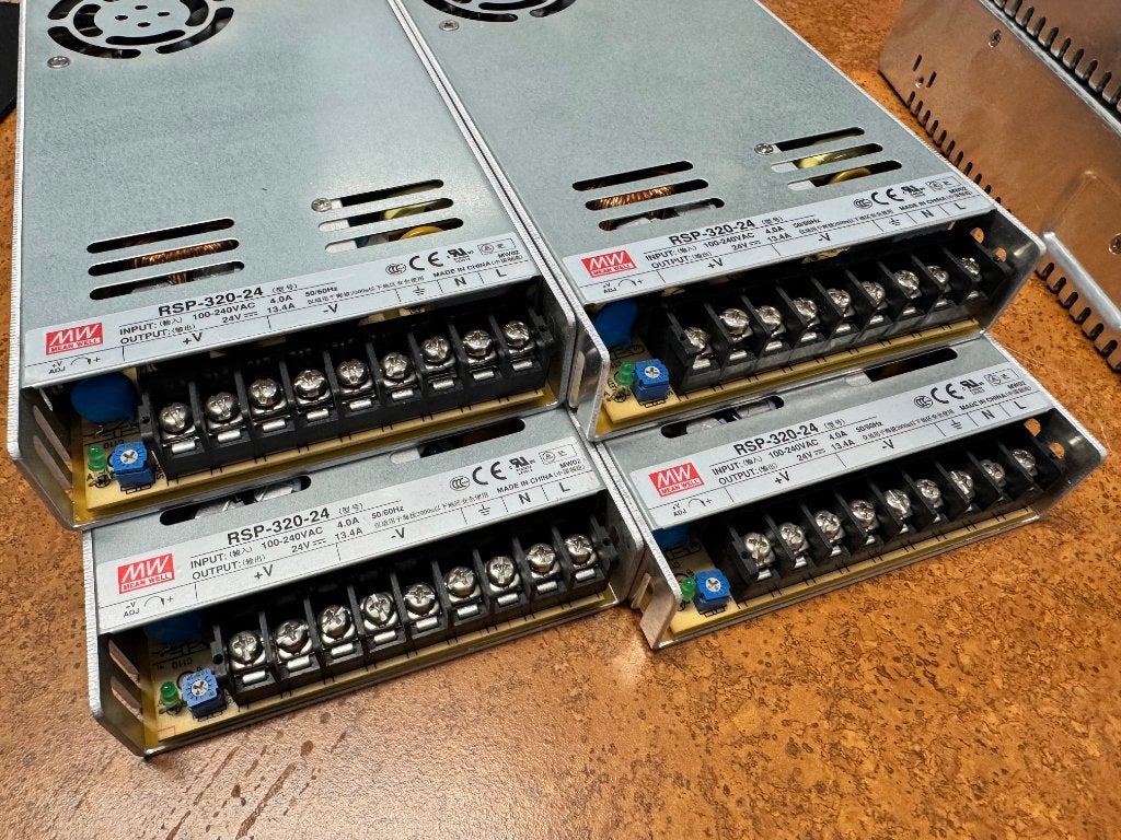 4x Meanwell RSP-320-24 Power Supply (24v), Hobby en Vrije tijd, Elektronica-componenten, Ophalen of Verzenden, Gebruikt