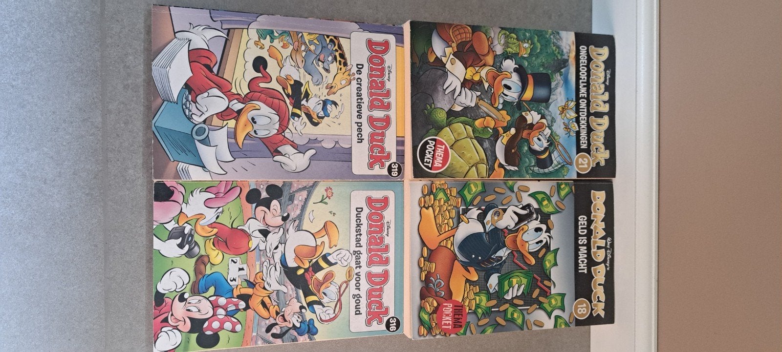 Donald Duck stripboeken - 4 stuks, Boeken, Meerdere stripboeken, Ophalen of Verzenden, Zo goed als nieuw, Walt Disney