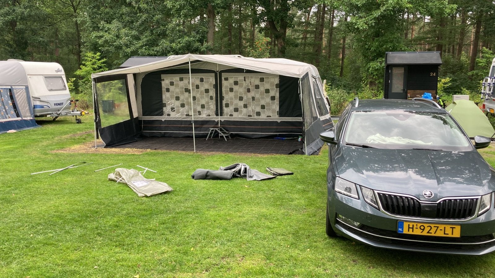 Knaus Sport 2006, 5 pers., stapelbed, voortent, luifel., Treinzit, Particulier, Knaus, Tot en met 5