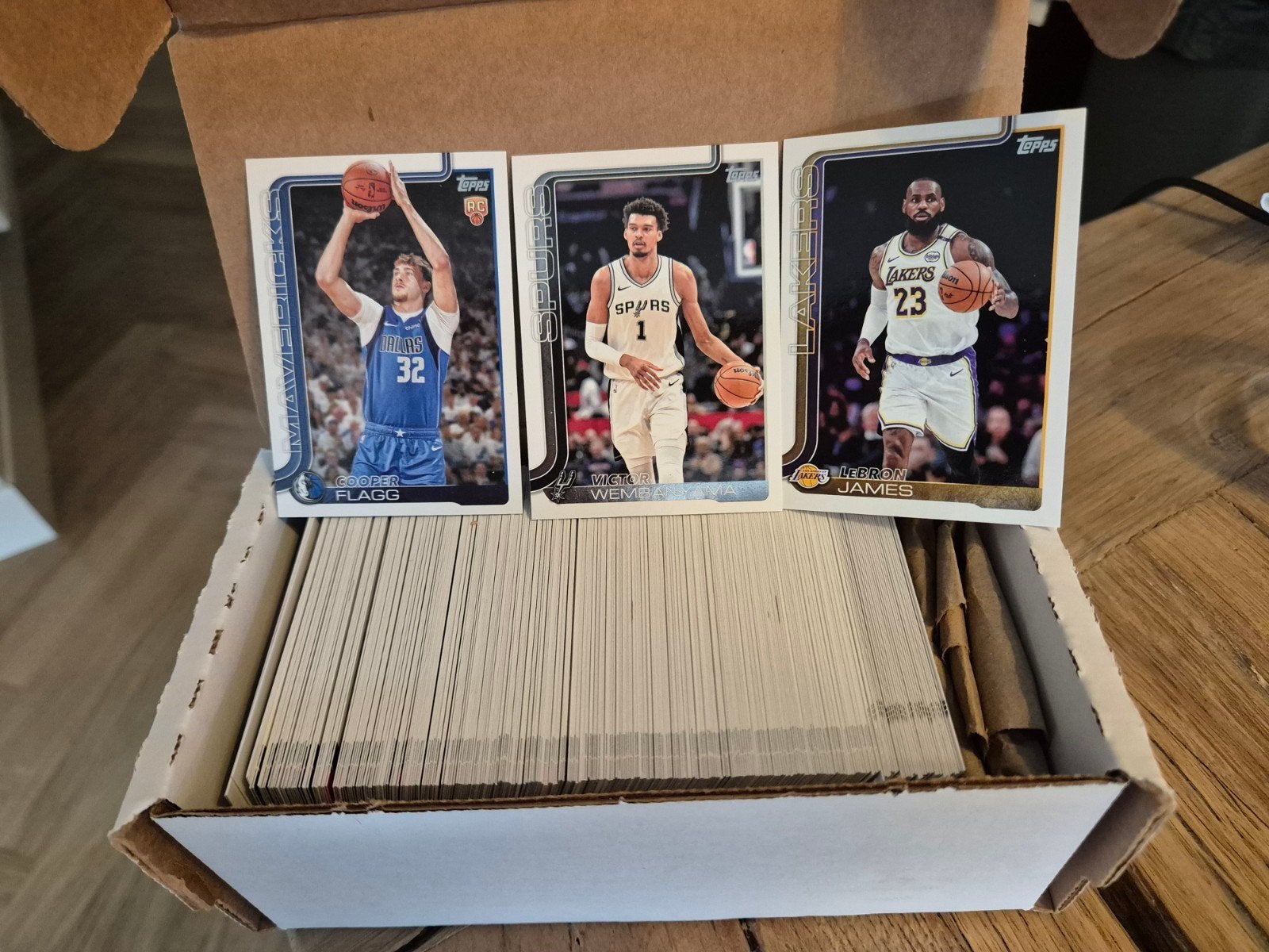 2025-26 Topps NBA Basketbal complete set #1-300 (300 kaarten, Ophalen of Verzenden, Nieuw