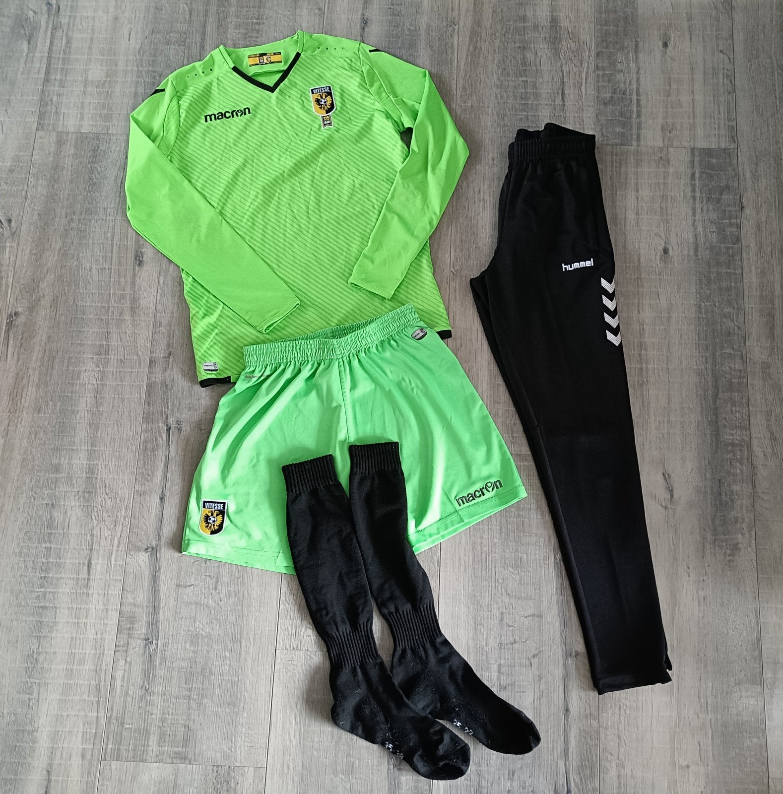 Vitesse keepers tenue maat 152, Ophalen of Verzenden, Zo goed als nieuw, Jongen of Meisje