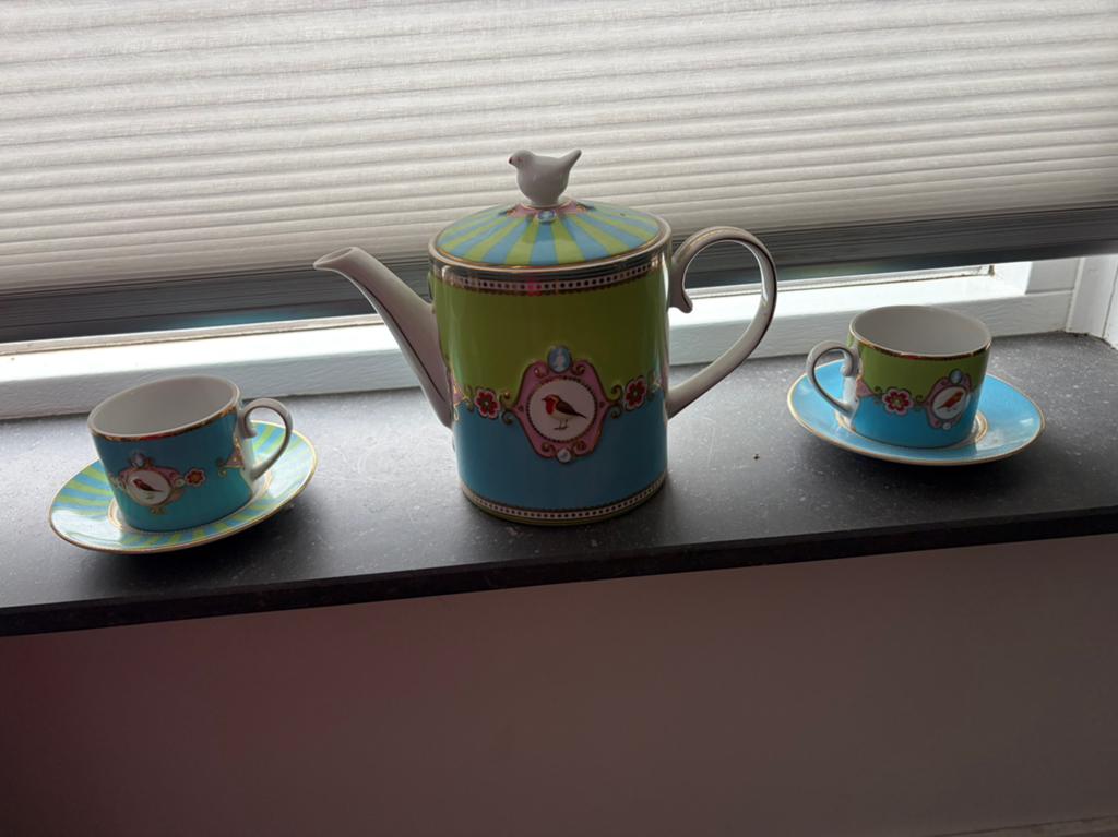 Pip theepot en twee kopjes groen blauw, Antiek en Kunst, Antiek | Servies compleet, Ophalen of Verzenden