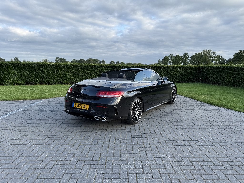 Mercedes-Benz C-Klasse Cabrio AUT 2016 AMG Line Carplay, Auto's, Automaat, Dealer onderhouden, 1800 kg, Zwart