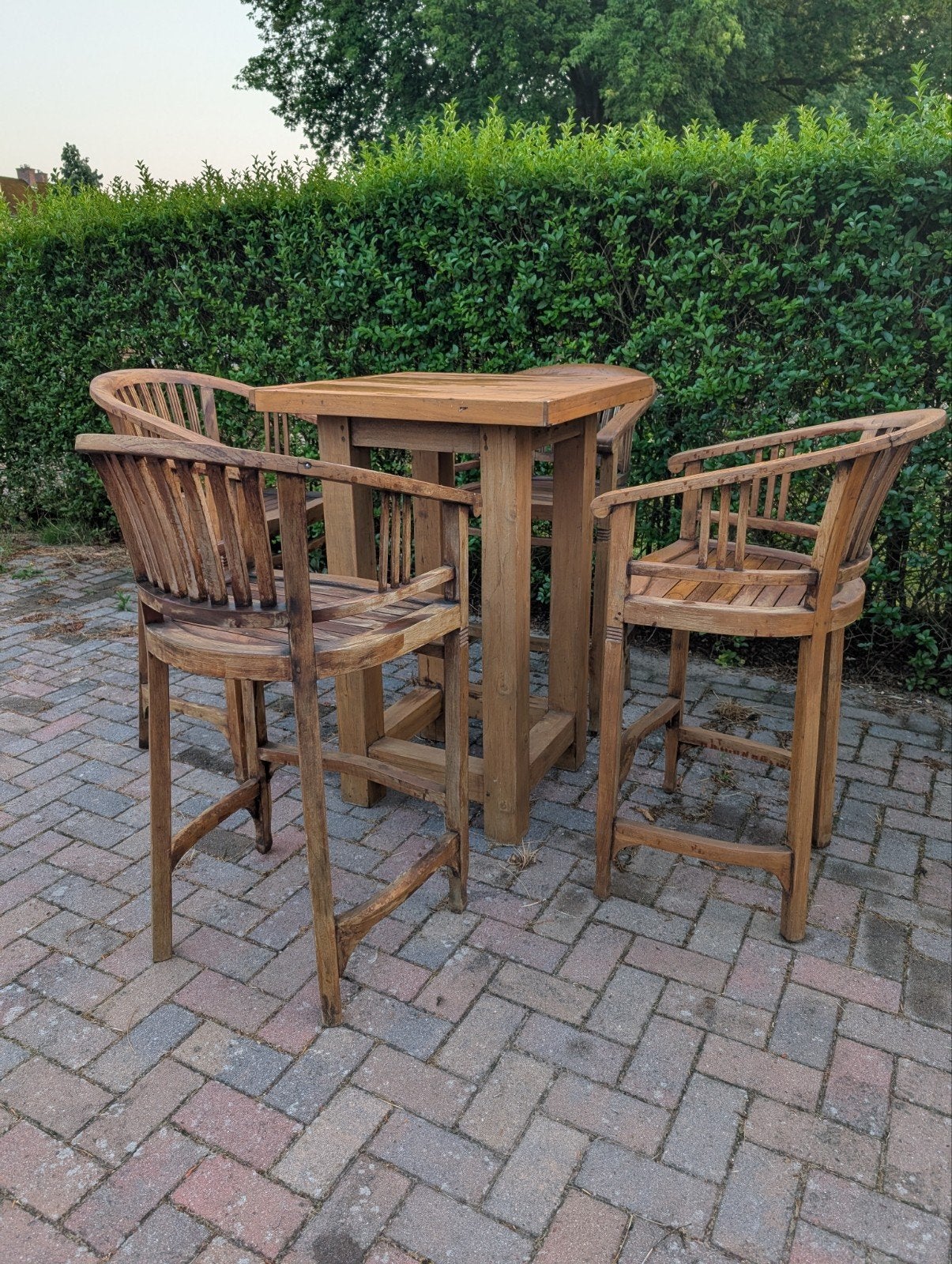 Mooie zware kwaliteit teakhouten bar set met 4 stoelen, Ophalen, Gebruikt, Vierkant, Teakhout
