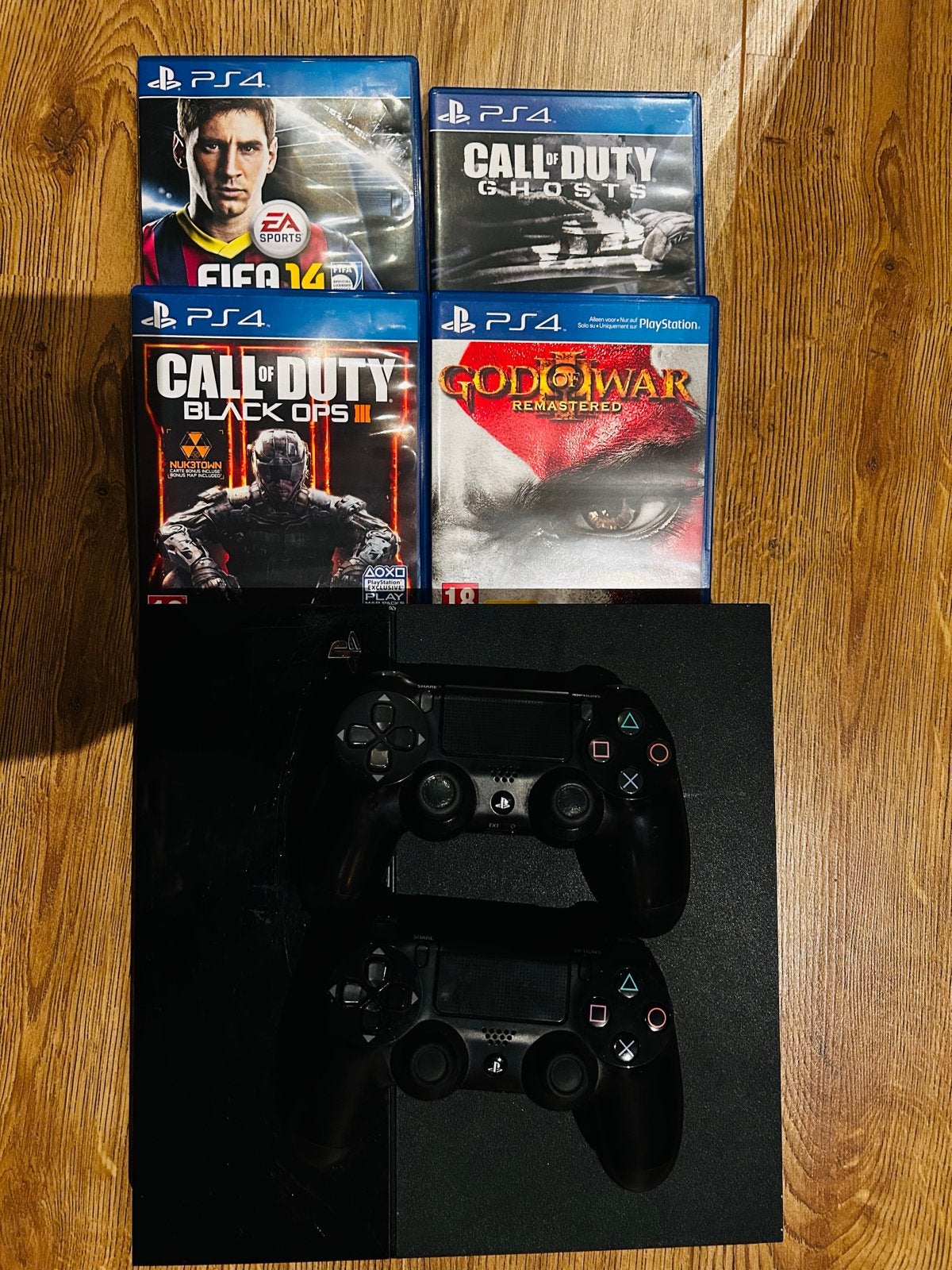 PlayStation 4 met 2 controllers en 4 games, Verzenden, Met 2 controllers, Original, 500 GB