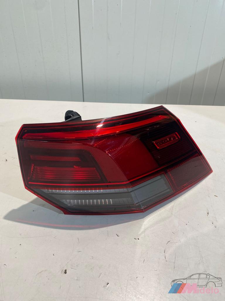 VW GOLF VIII ACHTERLICHT RECHTS 5H0945096C, Auto-onderdelen, Verlichting, Gebruikt, -, Volkswagen, -