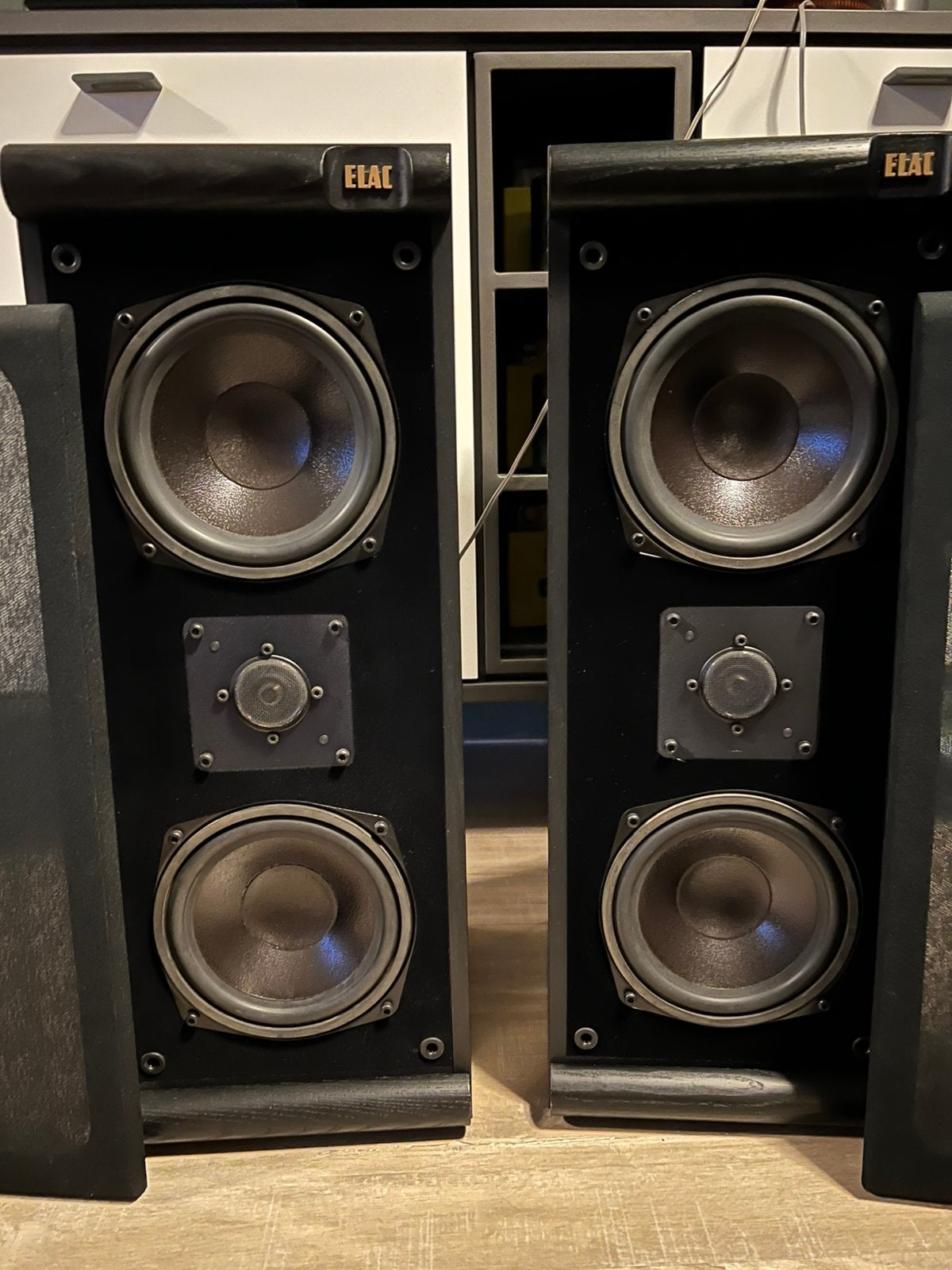 Duitse Topkwaliteit: ELAC EL 80 Luidsprekers (80/110 Watt ), Audio, Tv en Foto, Vloerstaande luidspreker, Zo goed als nieuw, 60 tot 120 watt