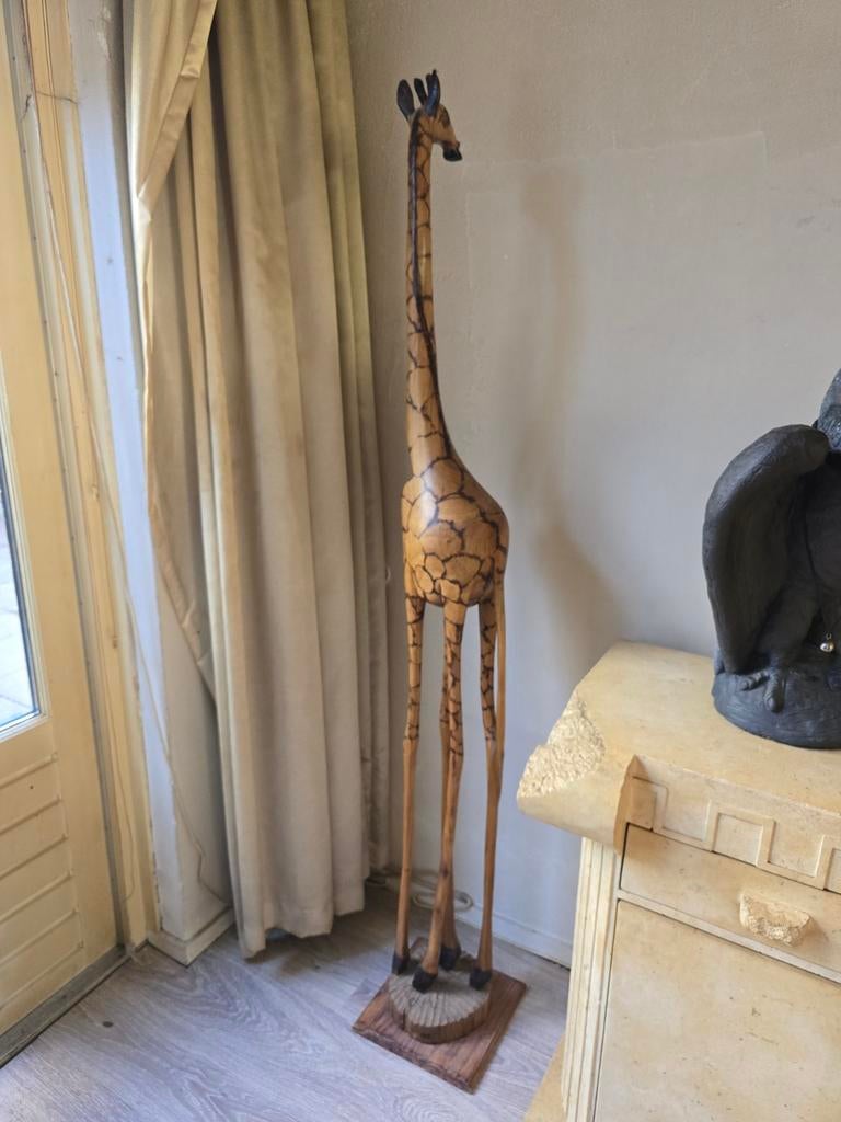 Grote houten giraffe decoratiebeeld, Huis en Inrichting, Woonaccessoires | Overige, Ophalen, Gebruikt