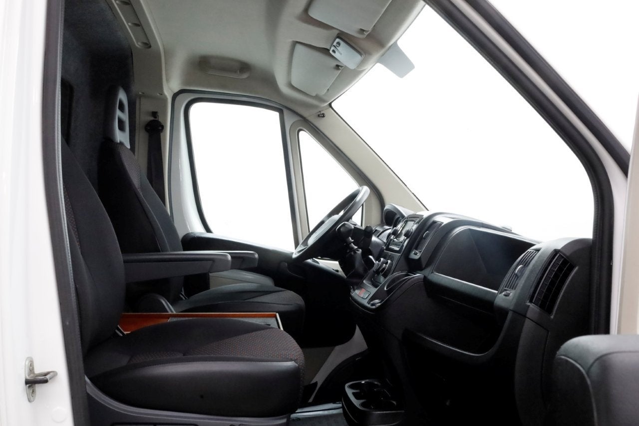 Peugeot Boxer 2.0 BlueHDI E6 130pk L1H2 Premium Navi/Camera/, Voorwielaandrijving, Gebruikt, Euro 6, 4 cilinders