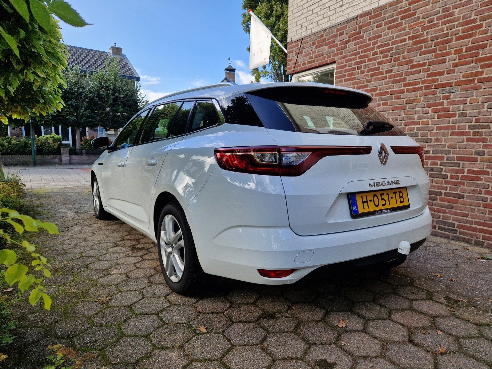 Foto 3 van Renault Mégane Estate 1.3 TCe Zen 2020 Wit - NL - Trekhaak