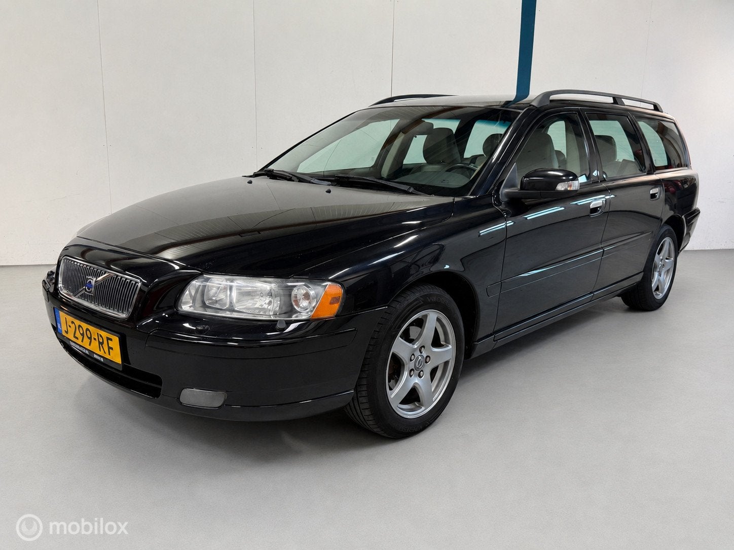 Volvo V70 2.4 Edition Classic 170PK, Auto's, Voorwielaandrijving, Zwart, 1470 kg, Electronic Stability Program (ESP)