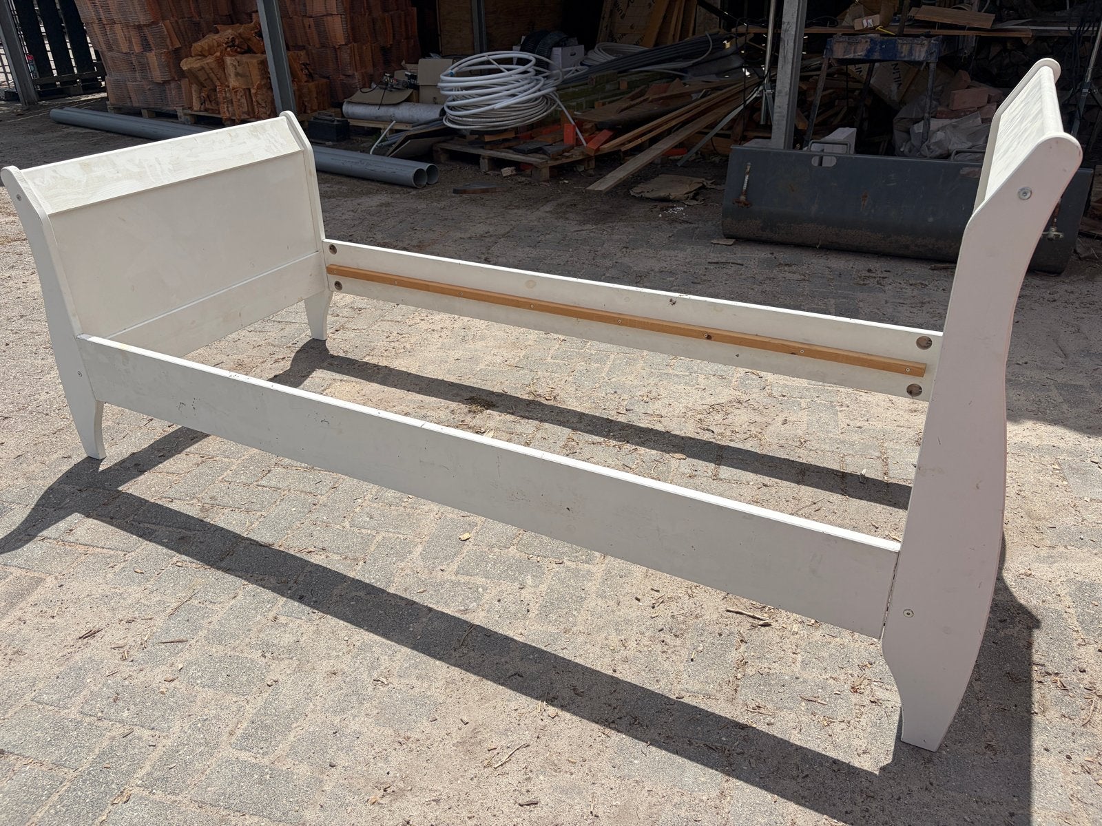 Sierlijk Wit houten eenpersoonsbed, Ophalen, Gebruikt, 90 cm, Eenpersoons