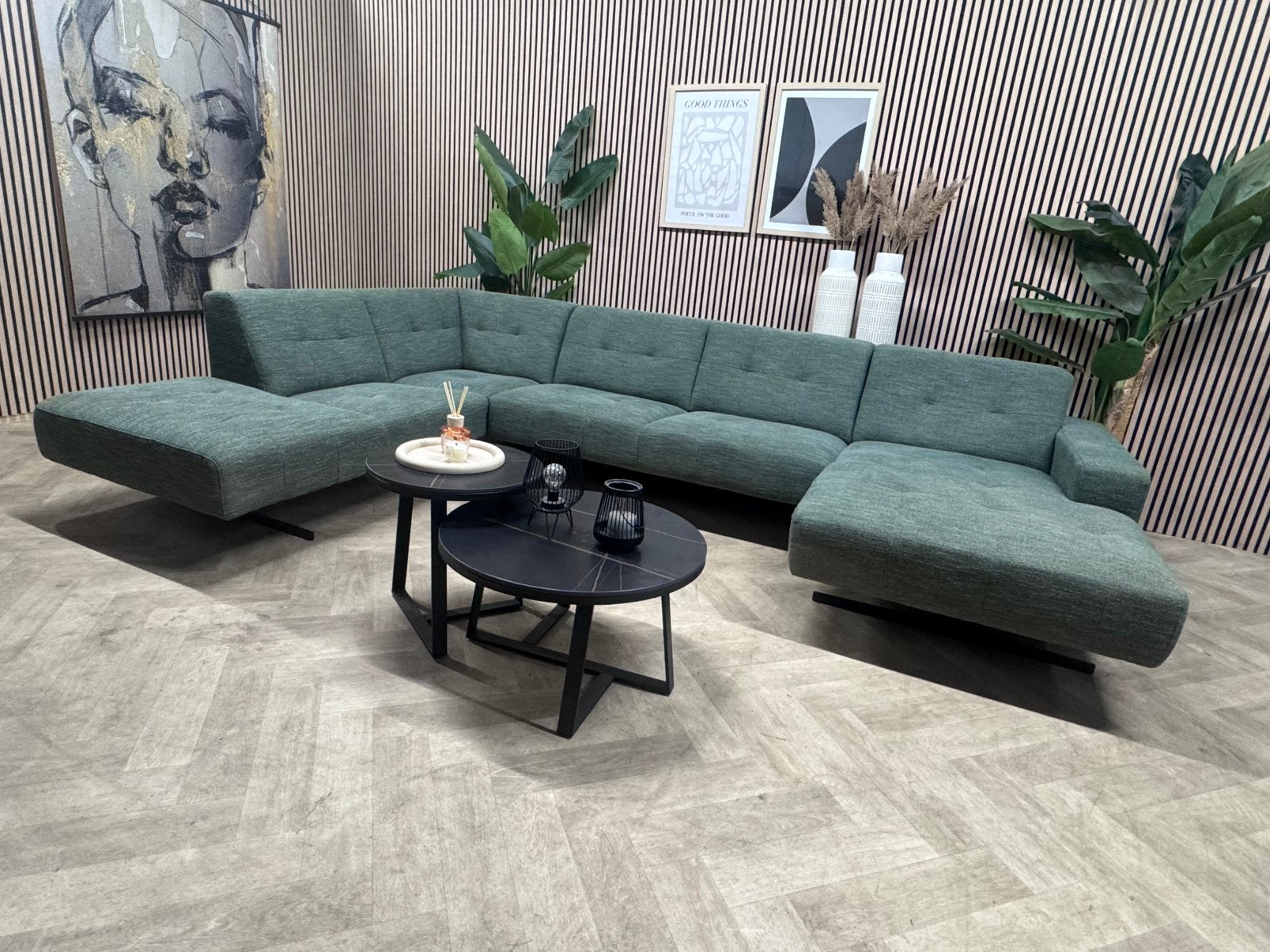 ZGAN Montel Traffic U-Bank Hoekbank - Forrest Groen - 350cm, Montel traffic U-Bank Hoekbank Forrest Groen Modern Industrieel, -