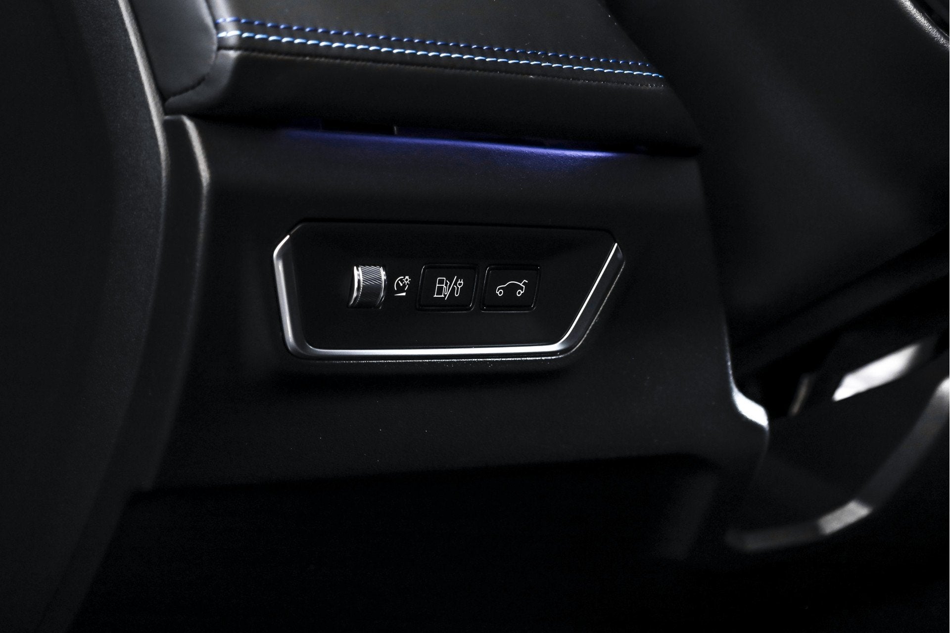 Foto 59 van Lynk & Co 01 1.5 PHEV 261PK MY23 | Blackpakket | Donkere hem