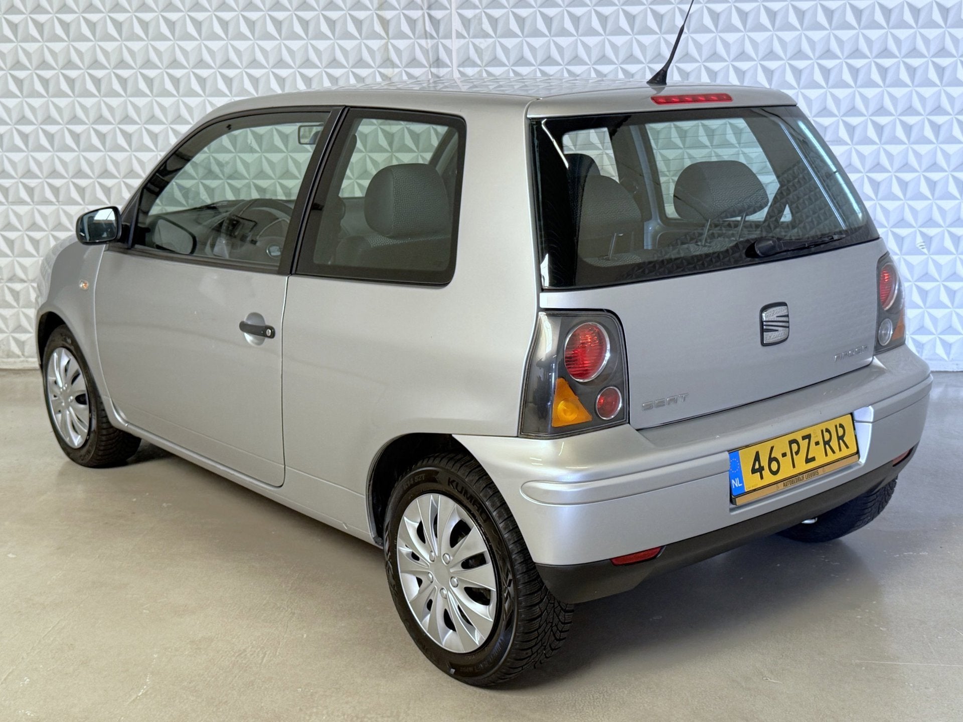 Seat Arosa 1.4i Stella AUTOMAAT / 201.000km (2005), 450 kg, 31 €/maand, Origineel Nederlands, Bedrijf