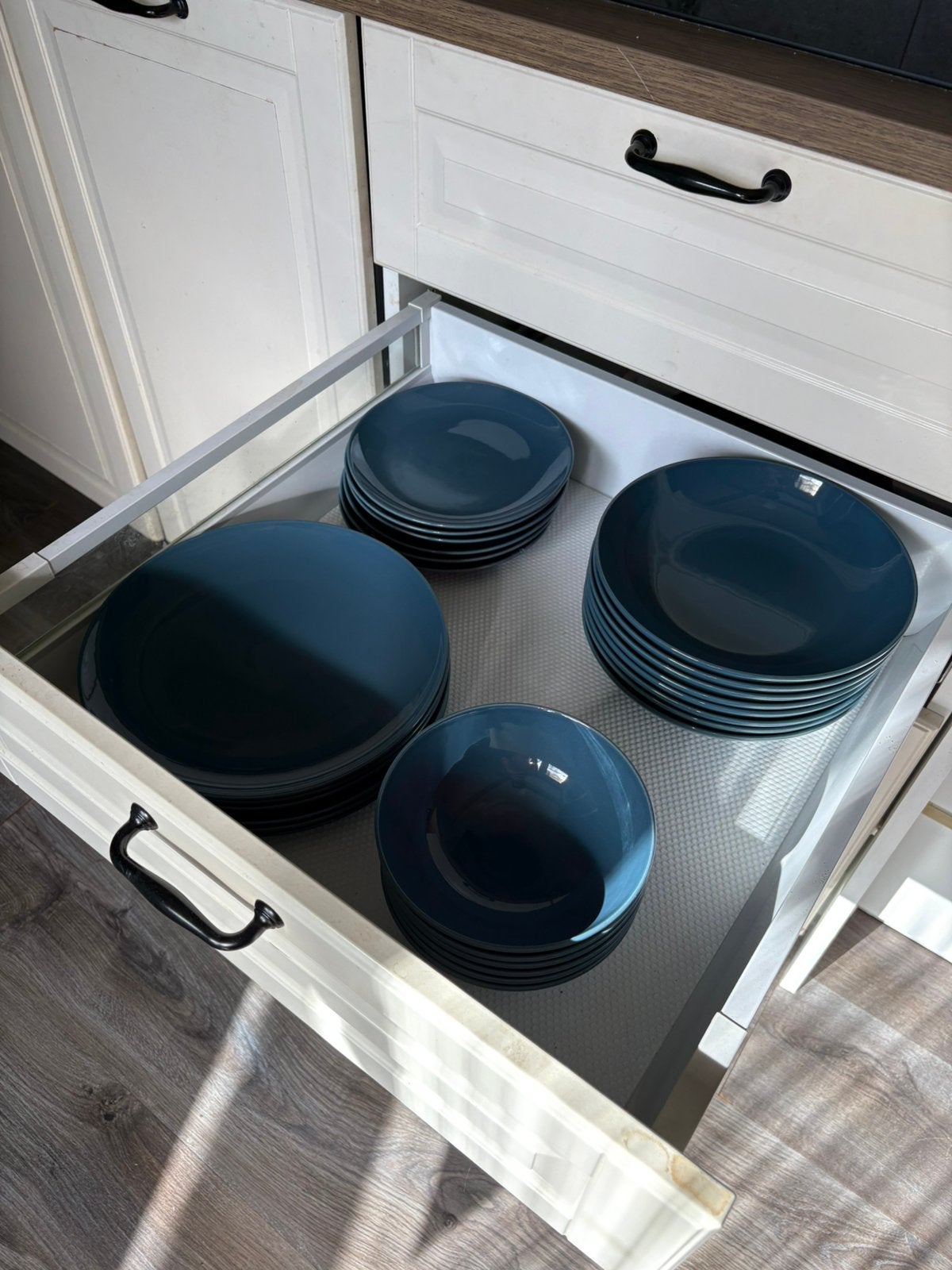 Servies set IKEA Blauw, Huis en Inrichting, Keuken | Servies, Ophalen, Zo goed als nieuw, Overige stijlen, Kop(pen) en/of Schotel(s)