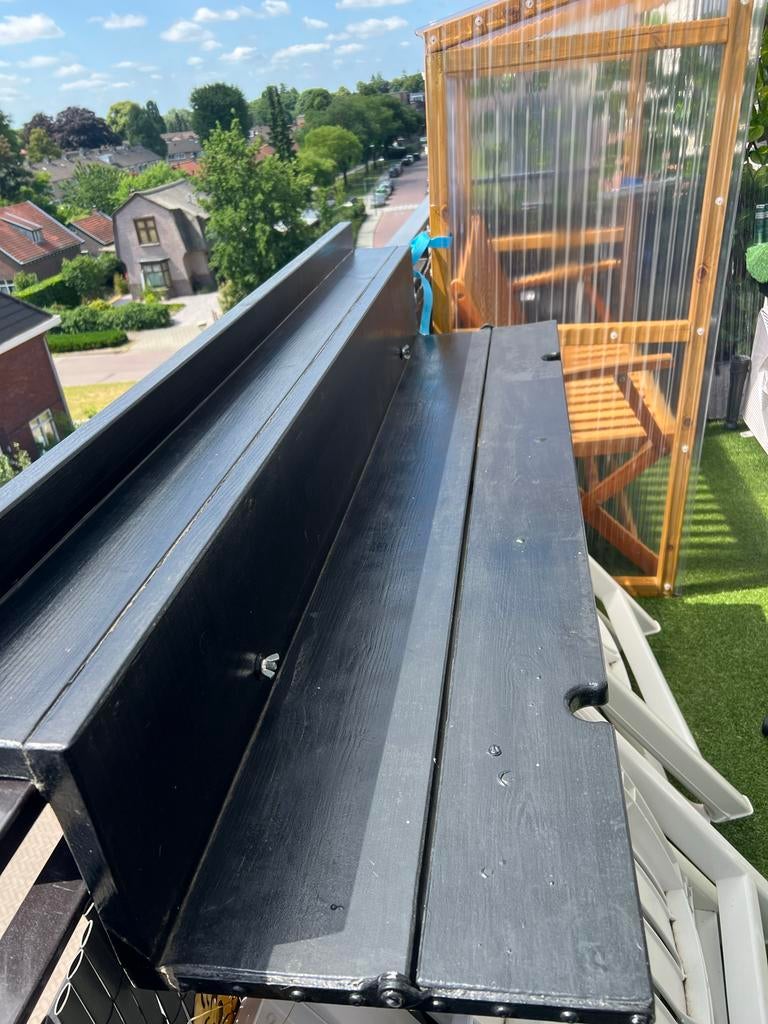 Handige balkon tafel voor over de railing - Zwart, Tuin en Terras, Tuintafels, Ophalen, Gebruikt, Rechthoekig, Hout