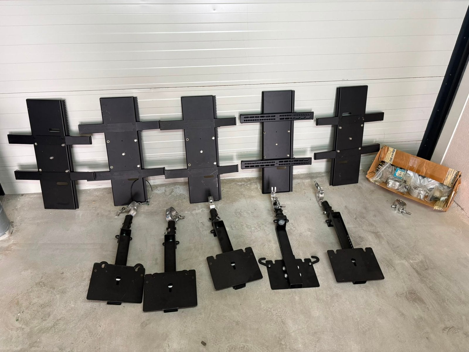 5x Audipack trussmount systemen LED schermen, Ophalen, Zo goed als nieuw, Video