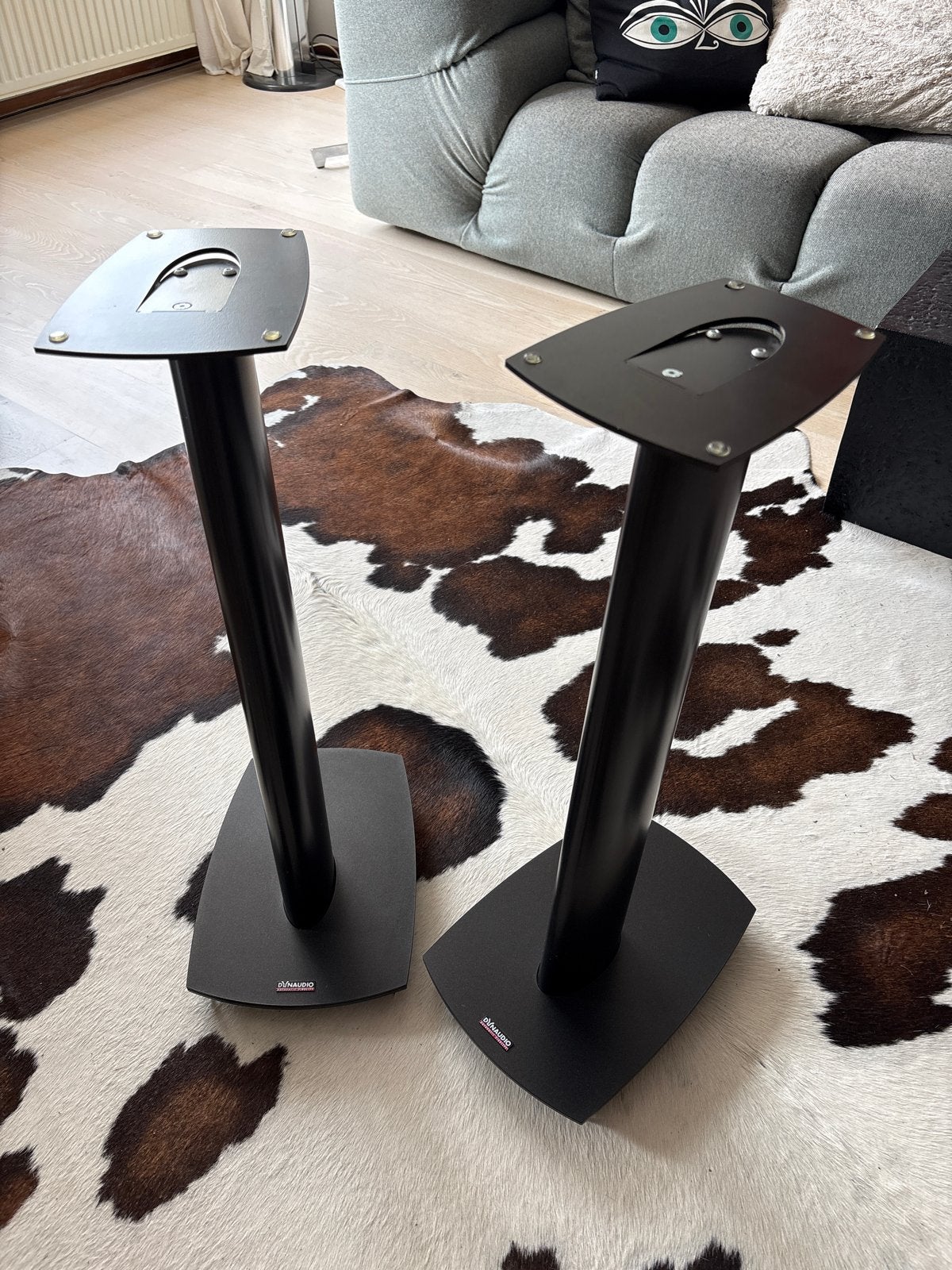 Dynaudio Speaker Poten - Hoogwaardige Speaker Stands, Audio, Tv en Foto, Luidsprekers, Gebruikt, Inclusief standaarden, Overige typen