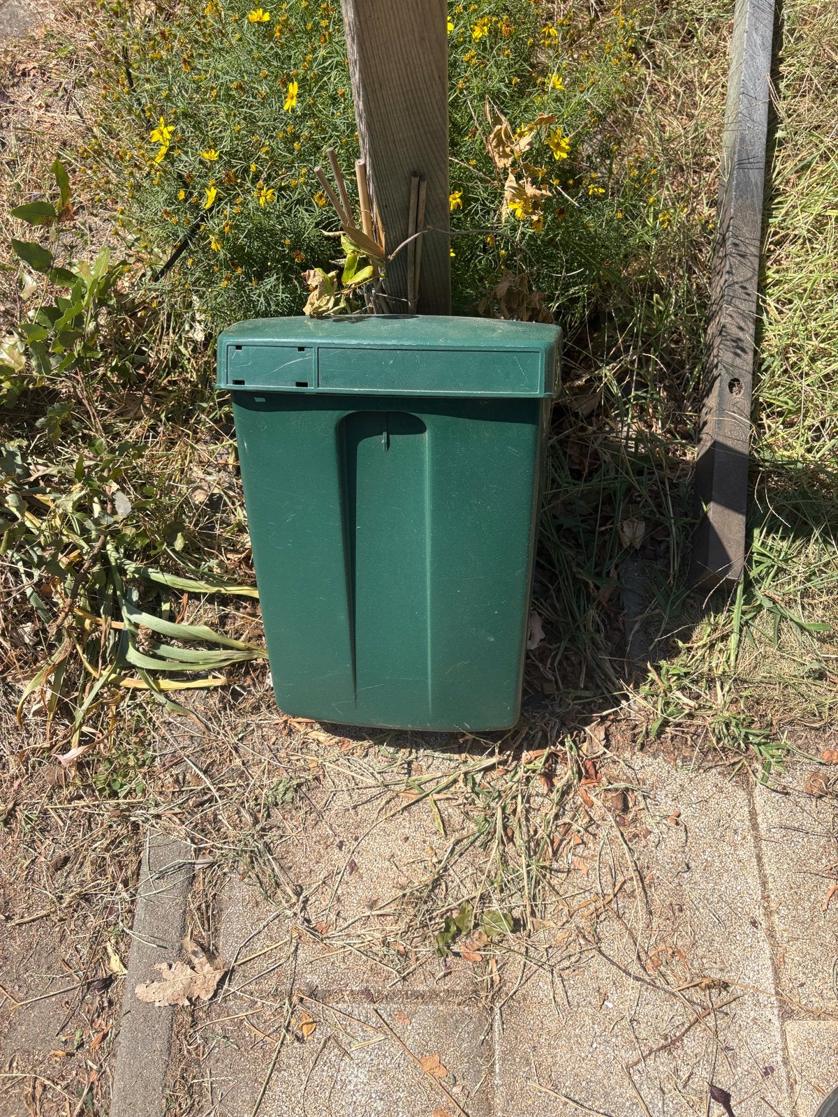 Groene kunststof brievenbus originele ptt met paal, Tuin en Terras, Brievenbussen, Ophalen, Gebruikt, Kunststof, Staande brievenbus