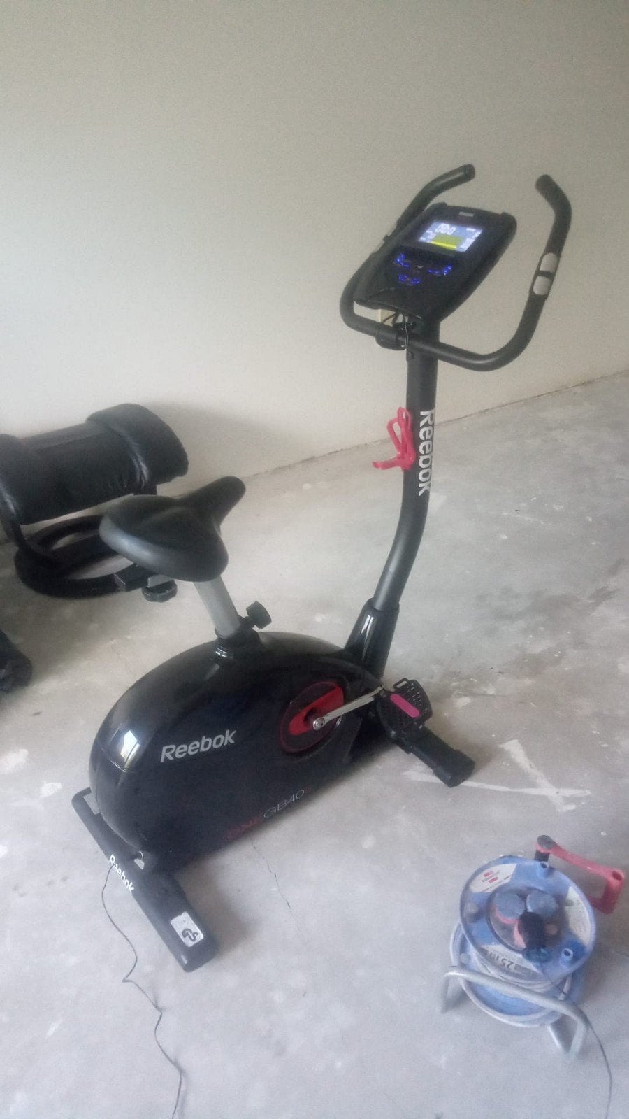Reebok Hometrainer GB40 - Zo goed als nieuw, Sport en Fitness, Ophalen, Zo goed als nieuw, Metaal, Benen