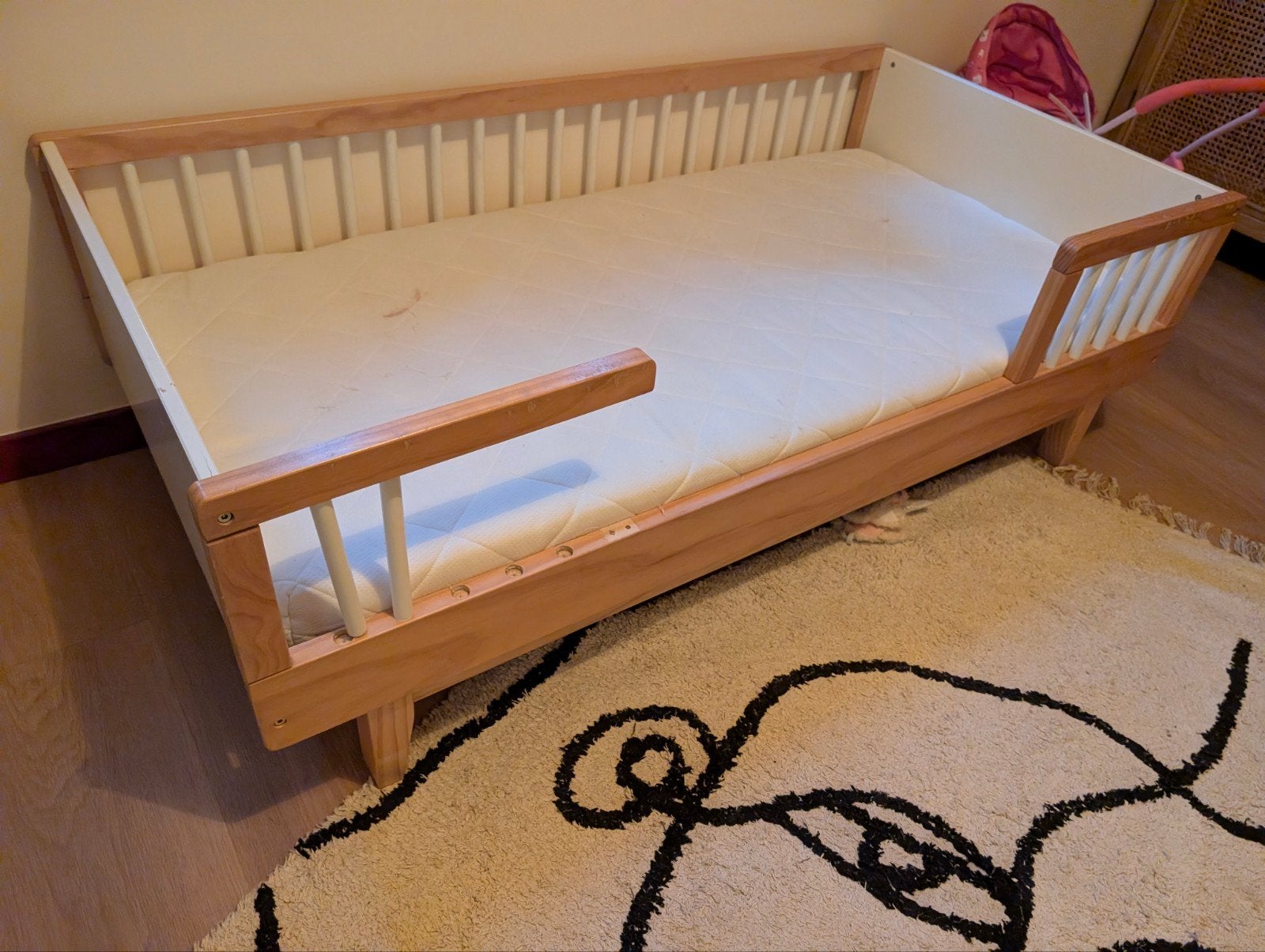 Kinderbed met matras en lattenbodem, Kinderen en Baby's, Gebruikt, 70 tot 85 cm, 140 tot 160 cm, Ophalen