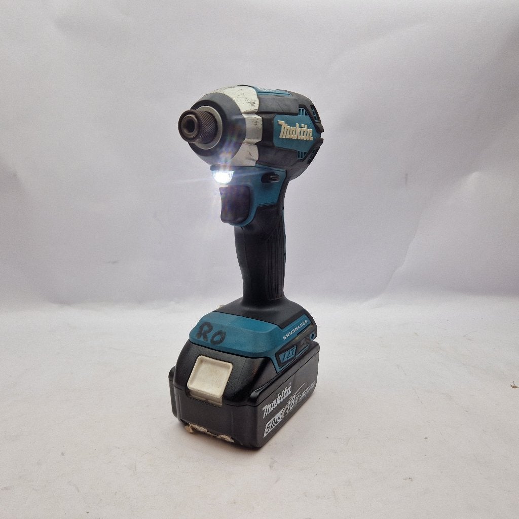 makita dtd1531 18 Volt 5.0Ah || Nu Voor Maar €99.99, Ophalen of Verzenden, Gebruikt