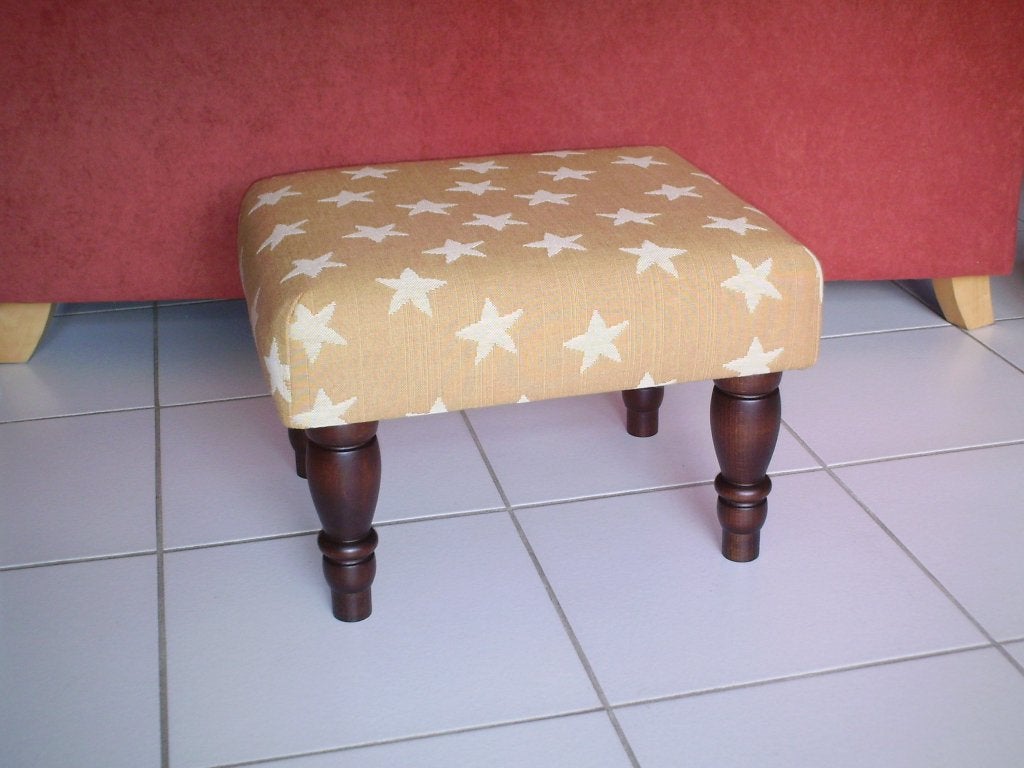 Footstool 37x45cm - goud/stars - d.noten 550 - NIEUW !!!, Minder dan 50 cm, Nieuw, Minder dan 50 cm, Ophalen of Verzenden