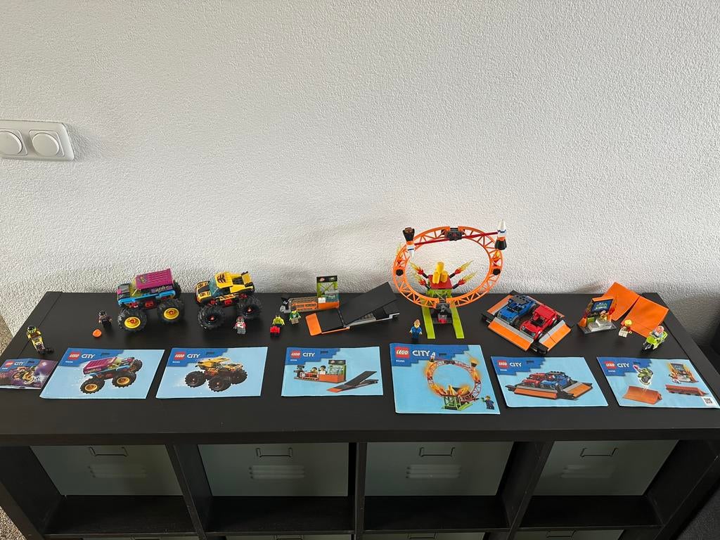 Lego City Stuntshow 60295 met extra motor, Ophalen of Verzenden, Zo goed als nieuw, Complete set, Lego