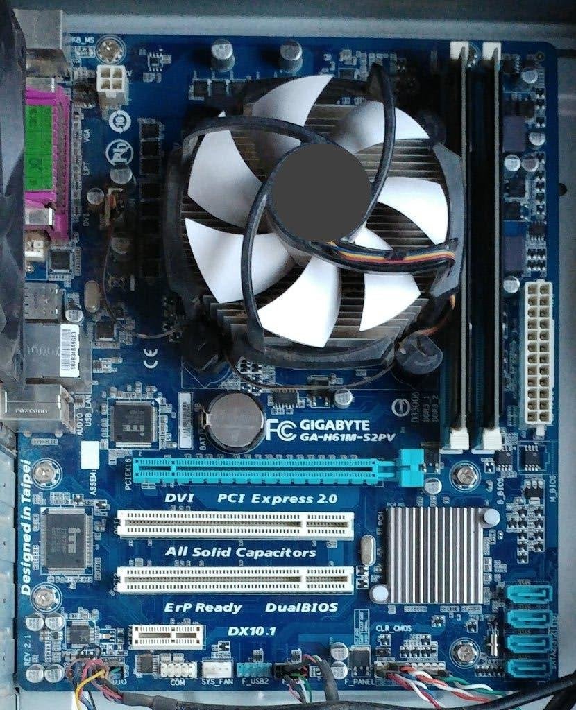 Moederbord Gigabyte GA-H61M-S2PV + Intel Pentium G630, Computers en Software, Gebruikt, DDR3, Ophalen of Verzenden, Micro-ATX