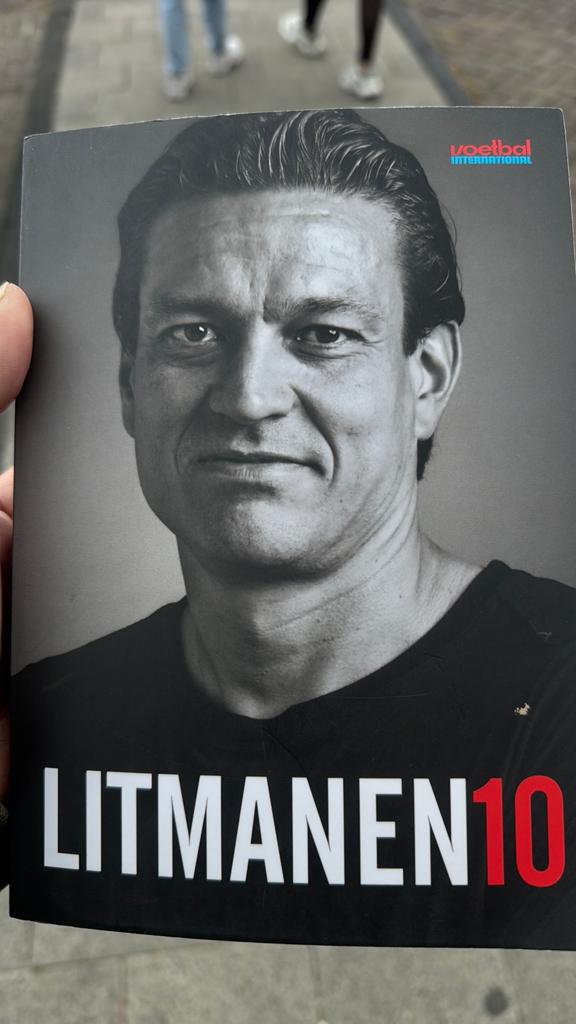 Boek Litmanen10, Ophalen of Verzenden, Zo goed als nieuw, Balsport