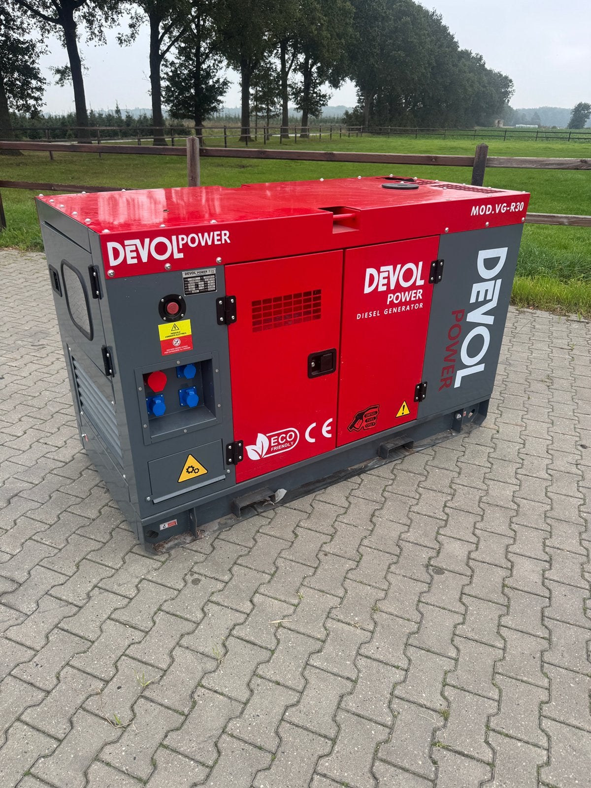 Devol diesel generator, Ophalen, Elektrisch startend, Dieselolie, Nieuw