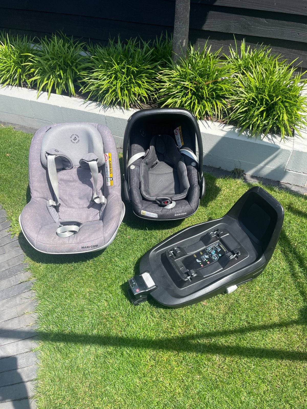 Maxi-Cosi Pebble Plus & Pearl Pro i-Size met 2wayFix base, Kinderen en Baby's, Autostoeltjes, Ophalen, 0 t/m 18 kg, Verstelbare rugleuning
