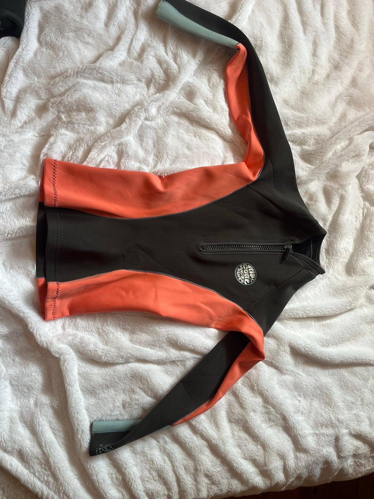 Rip Curl G-Bomb maat S 1mm wetsuit top - Zo goed als nieuw, Watersport en Boten, Ophalen of Verzenden, Zo goed als nieuw, Dame