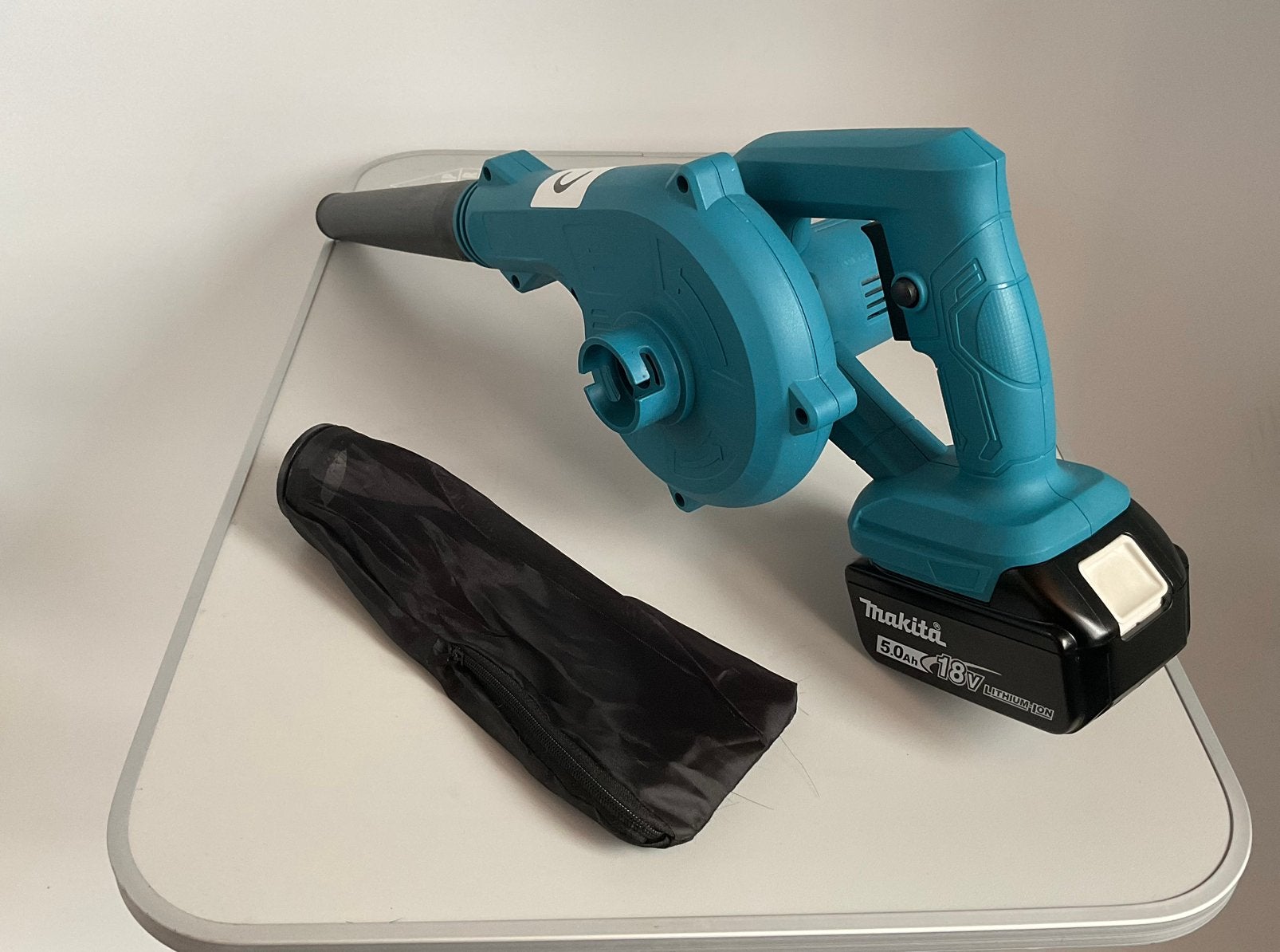 Nieuwe bladblazer werkend op Makita 18V LXT accu’s, Ophalen of Verzenden, Nieuw