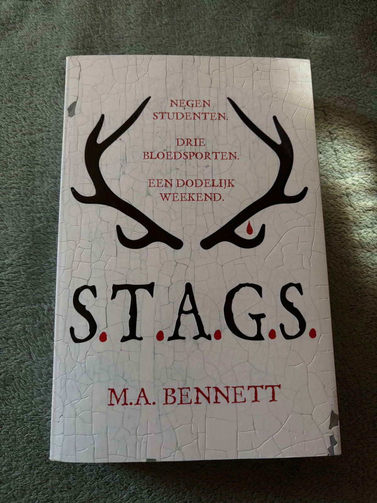 M. A. Bennett - S.T.A.G.S., Ophalen of Verzenden, Zo goed als nieuw, M. A. Bennett
