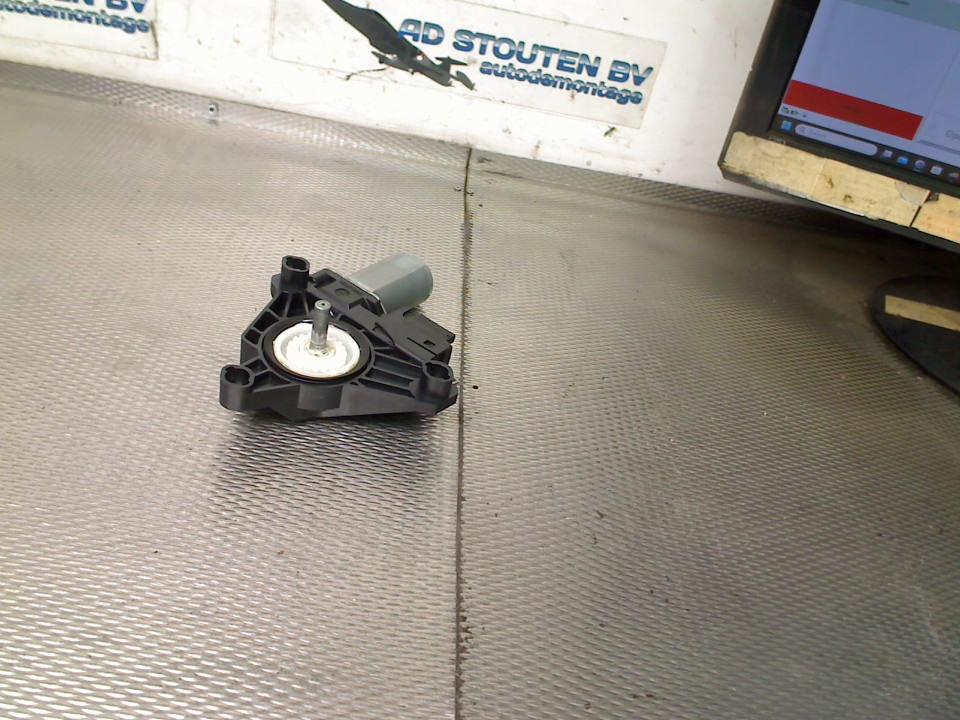 Motor Raammechaniek Links Achter C Estate (S205) 2014, Gebruikt, Mercedes-Benz AG, Mercedes-Benz, Mercedesstraße 120, Stuttgart 70372, , Duitsland
