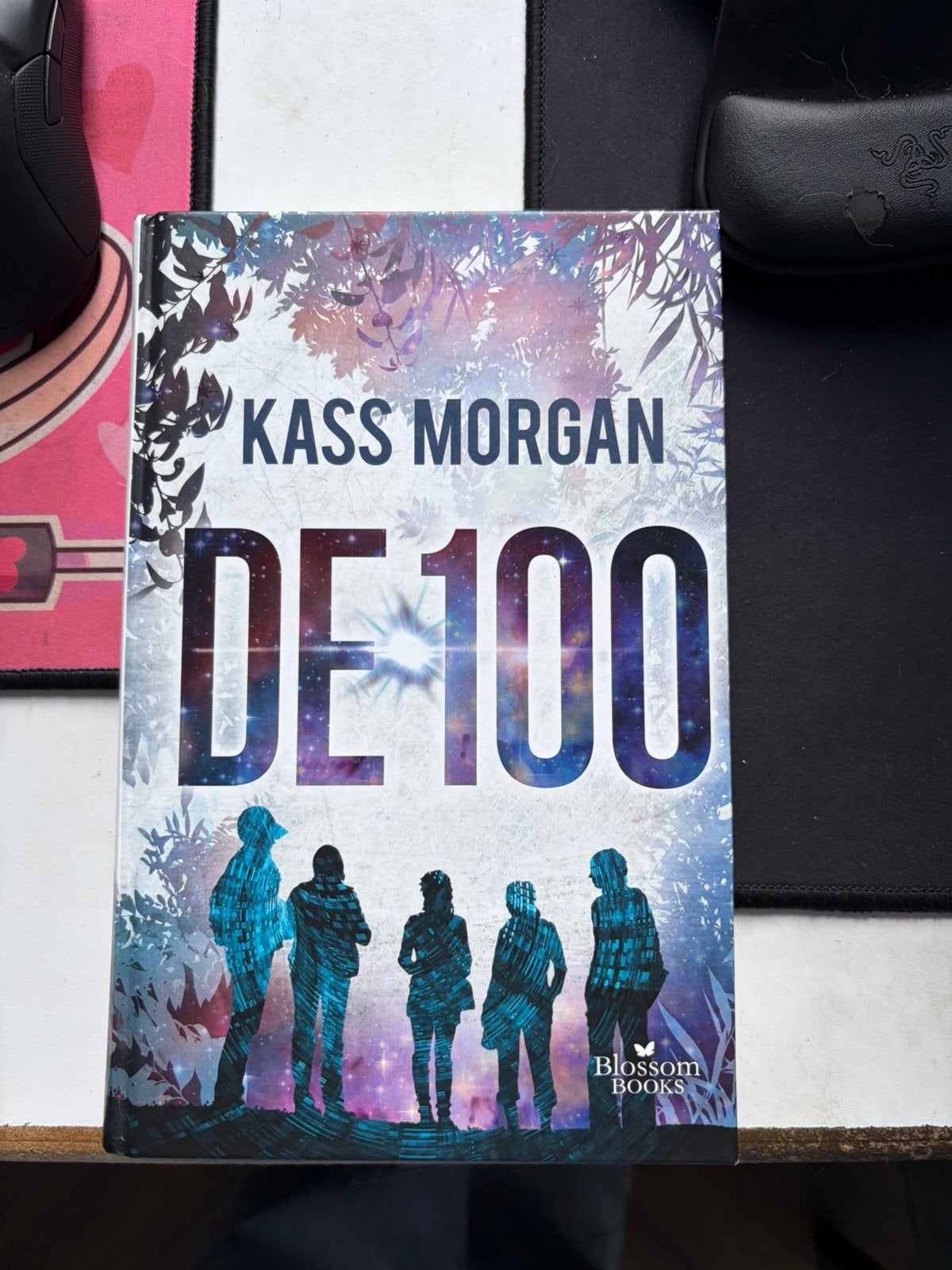De 100 in NL, Ophalen of Verzenden, Gelezen, Kass morgan