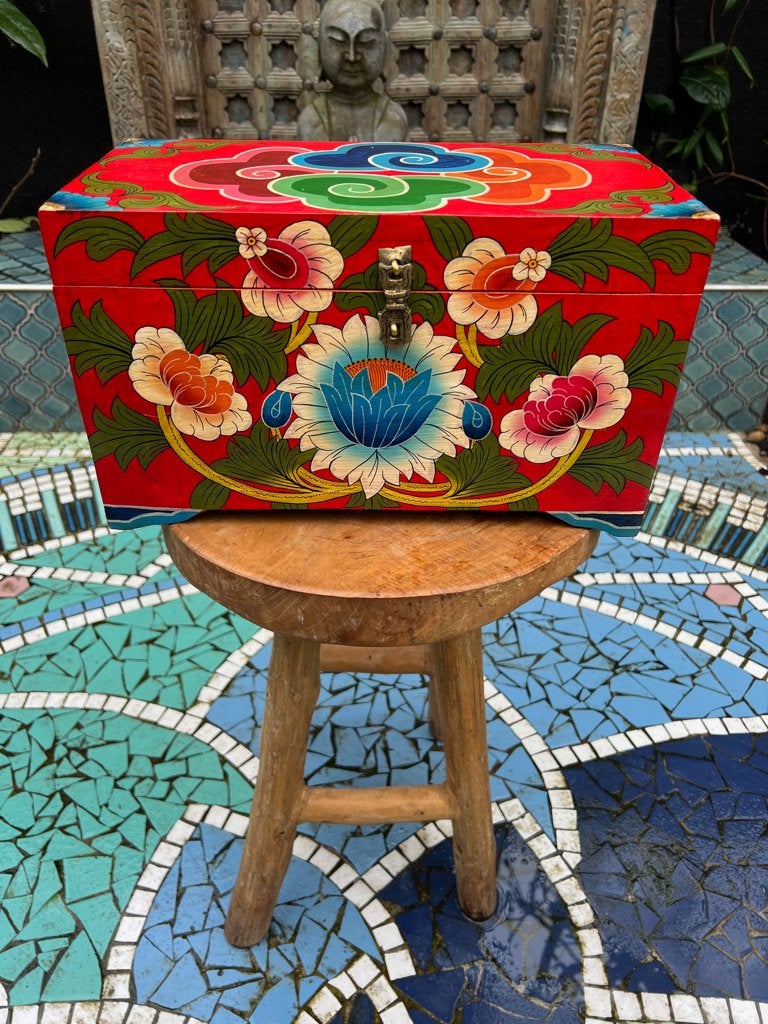 Tibetaanse kist tibet handbeschilderd handwerk 33 cm, Huis en Inrichting, Nieuw, Minder dan 50 cm, Ophalen of Verzenden, https://verburgtvintage.nl/#contact