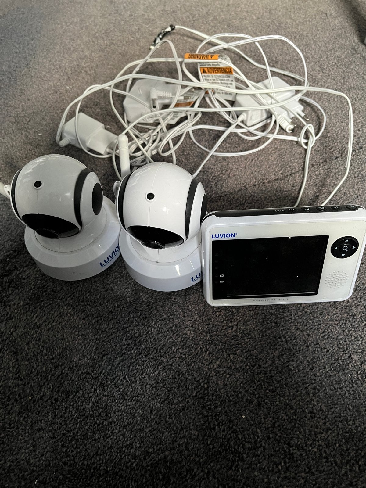 Luvion Essential Plus Babyfoon met 2 camera's, Ophalen of Verzenden, Zo goed als nieuw, 250 meter of meer, Camera
