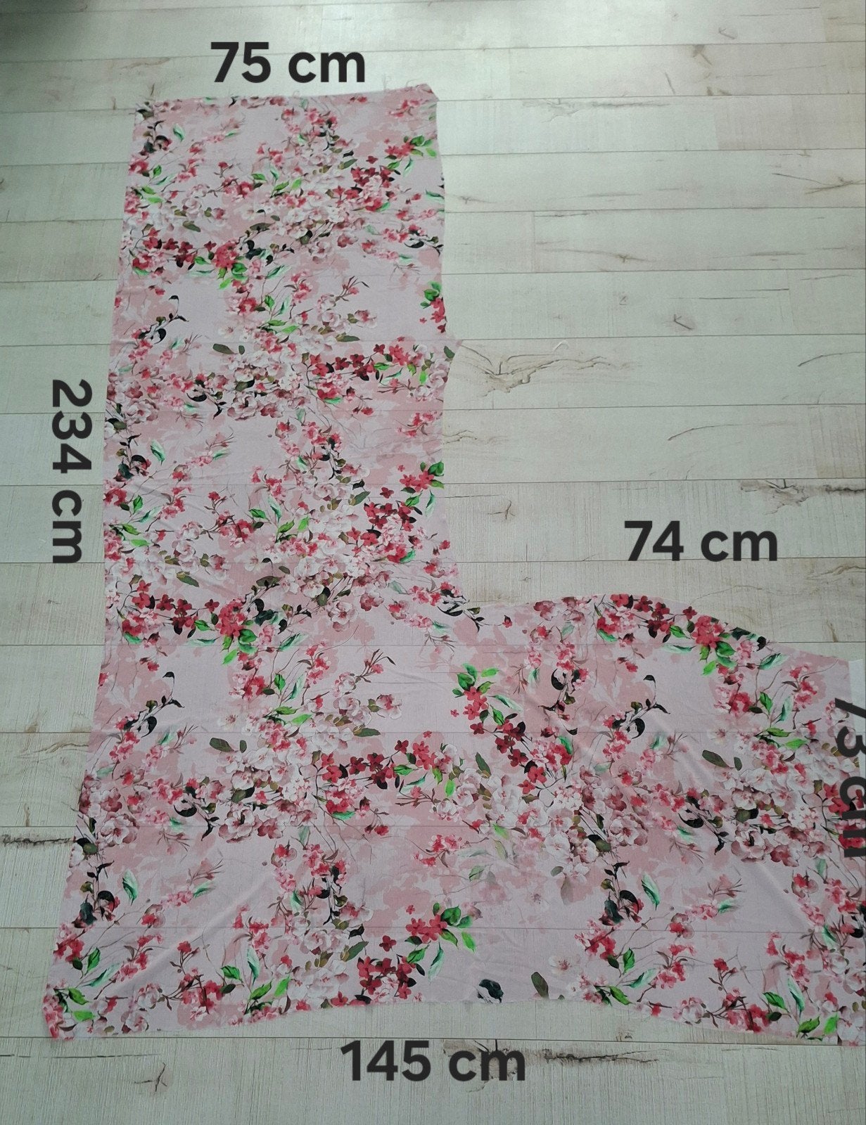 Chiffon stof met bloemenprint, Overige materialen, Meerkleurig, 120 cm of meer, Ophalen of Verzenden