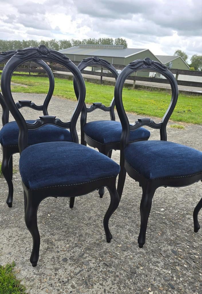 Set van 4 antieke stoelen met blauwe bekleding, Ophalen