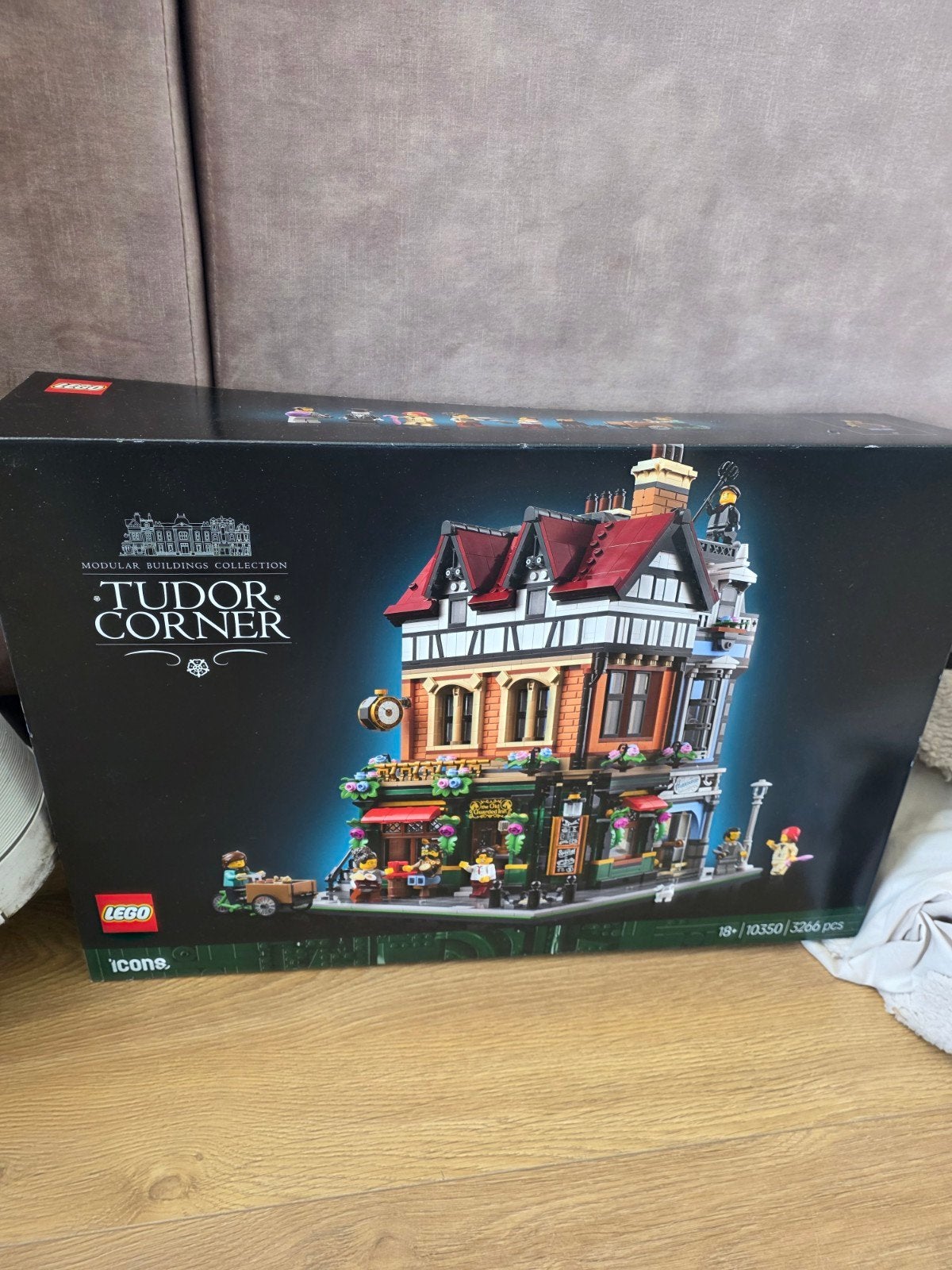 Lego tudor corner 10350, Ophalen of Verzenden, Zo goed als nieuw